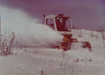 Малогабаритная машина для уборки снега, 1977